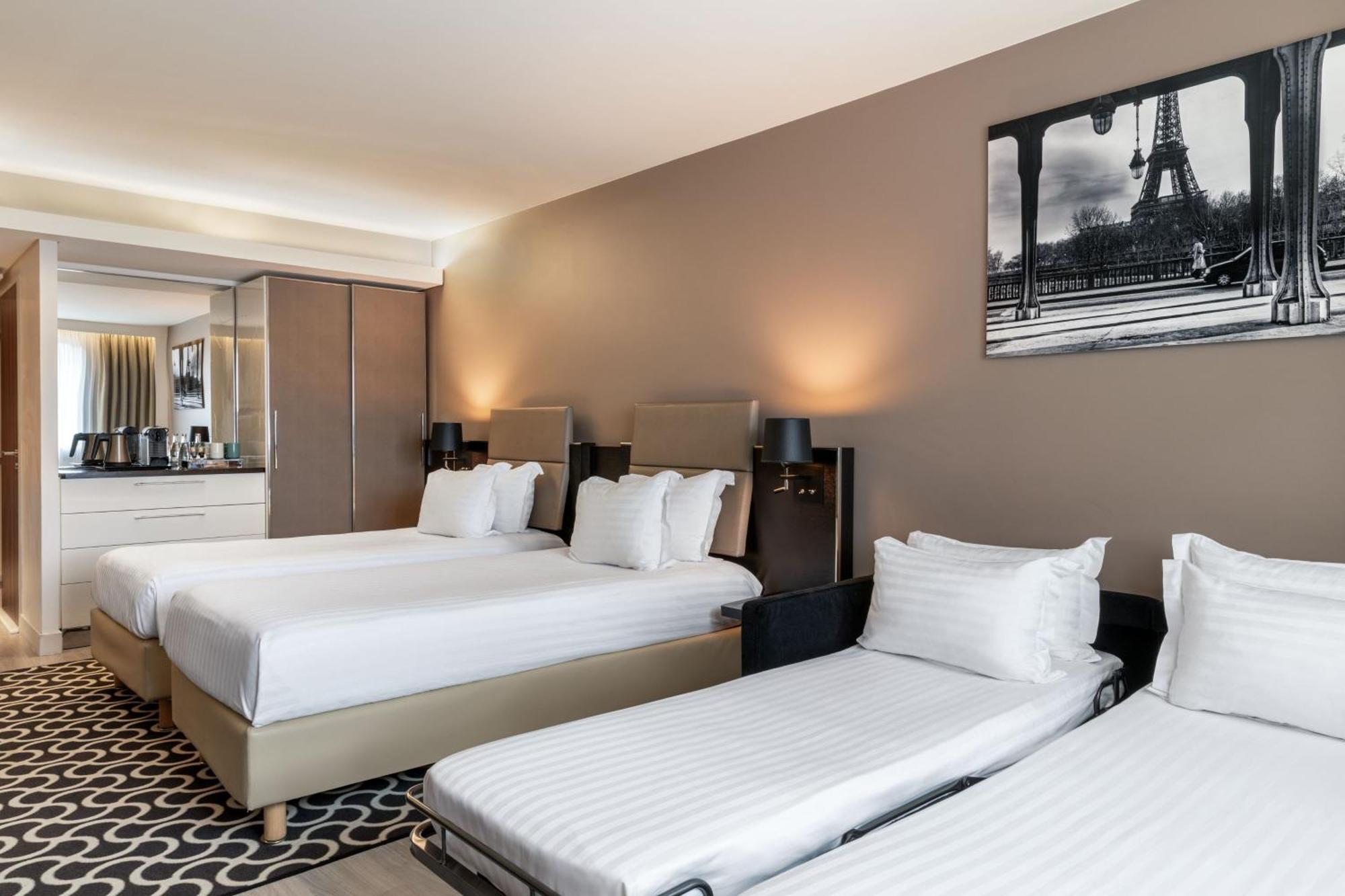 Ac Hotel Paris Porte Maillot By Marriott Экстерьер фото
